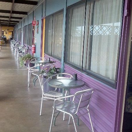 Reef Gardens Motel Proserpine Dış mekan fotoğraf